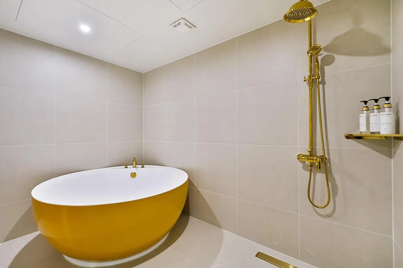 Denbasta Hotel Daeyeon Busan 2*,