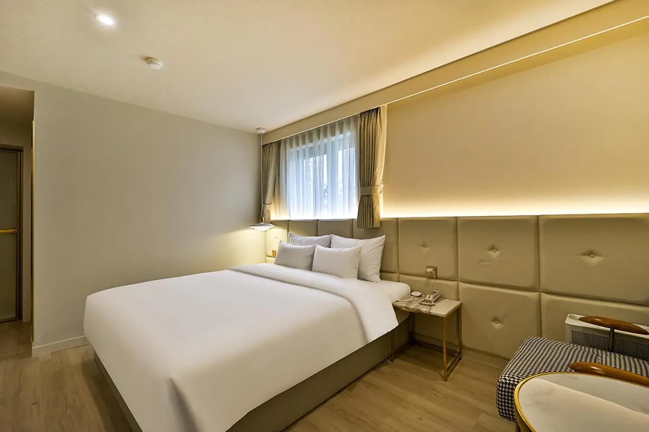 Denbasta Hotel Daeyeon Busan