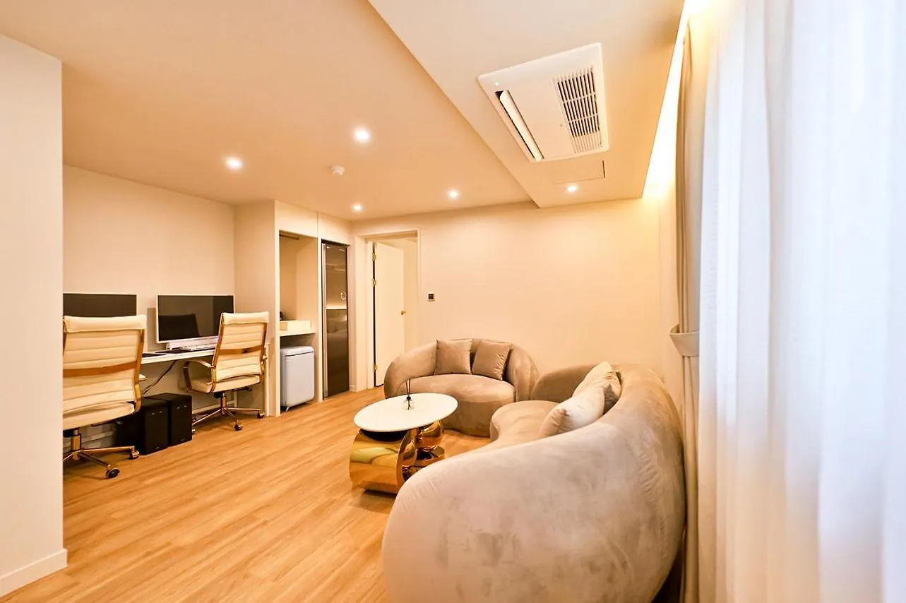 Denbasta Hotel Daeyeon Busan