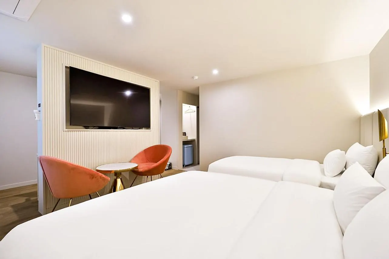 Denbasta Hotel Daeyeon Busan