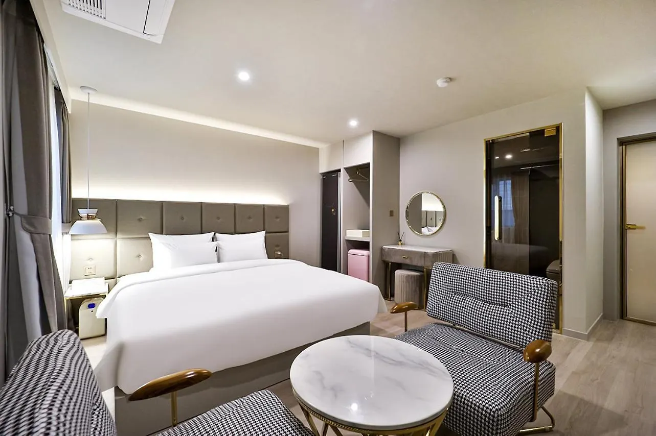 Denbasta Hotel Daeyeon Busan